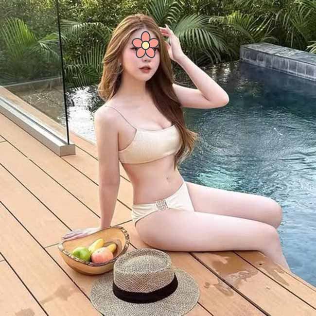 Em Thi (23 tuổi) – Body đầy đặn, da trắng mịn Em Thi (23 tuổi) – Body đầy đặn, da trắng mịn